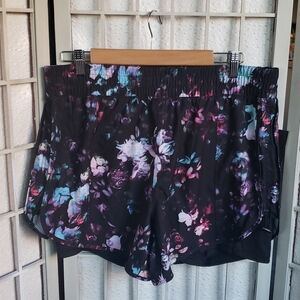 Avia woman running shorts floral with inner short  12/14